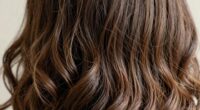 assess hair s moisture or structure